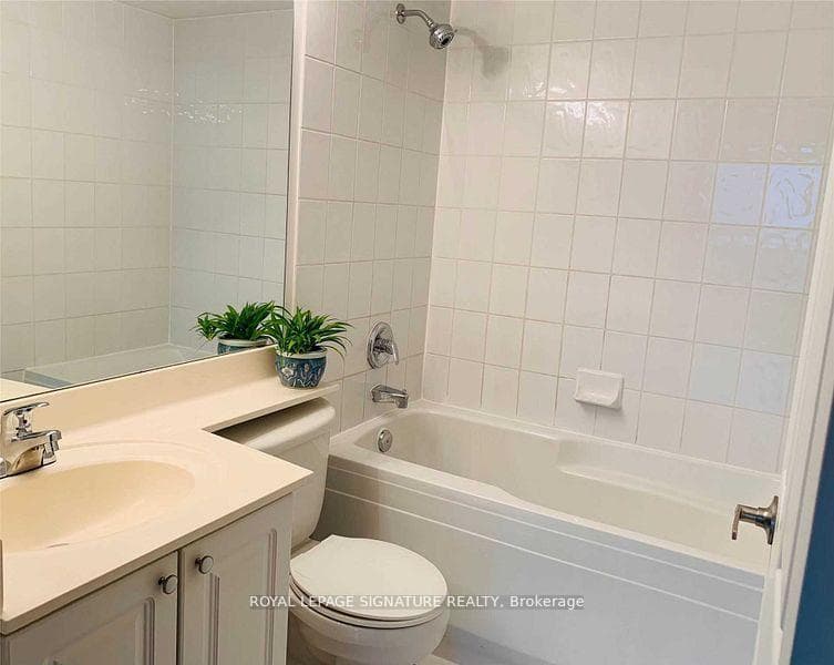 8 Hillcrest Avenue Unit 2801 photo 10