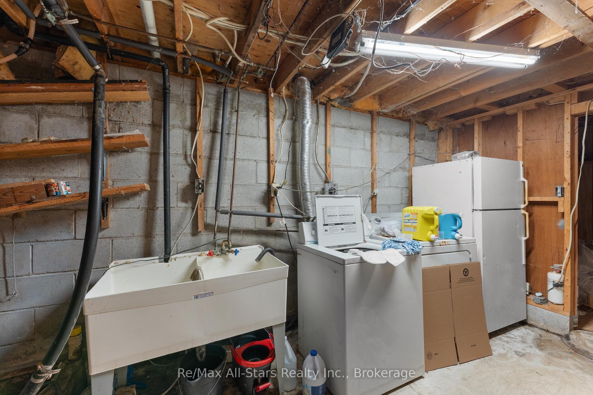 19 Janet Drive photo 25