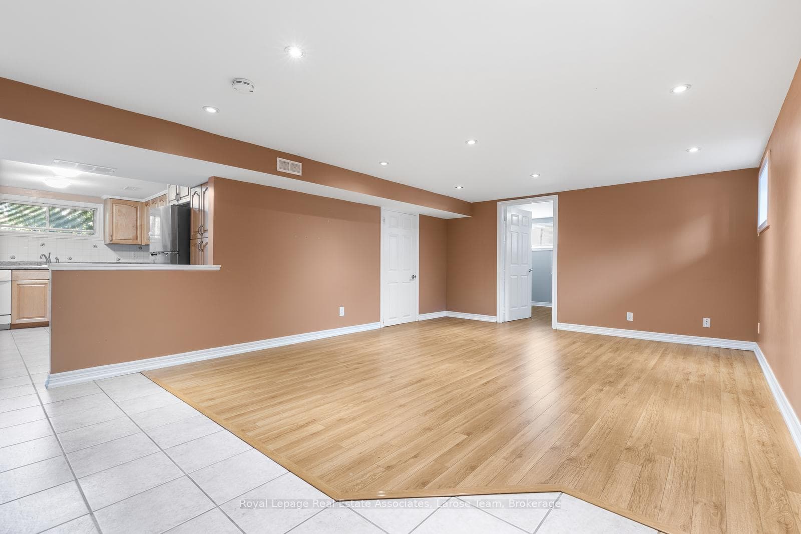 236 Woodale Avenue photo 24
