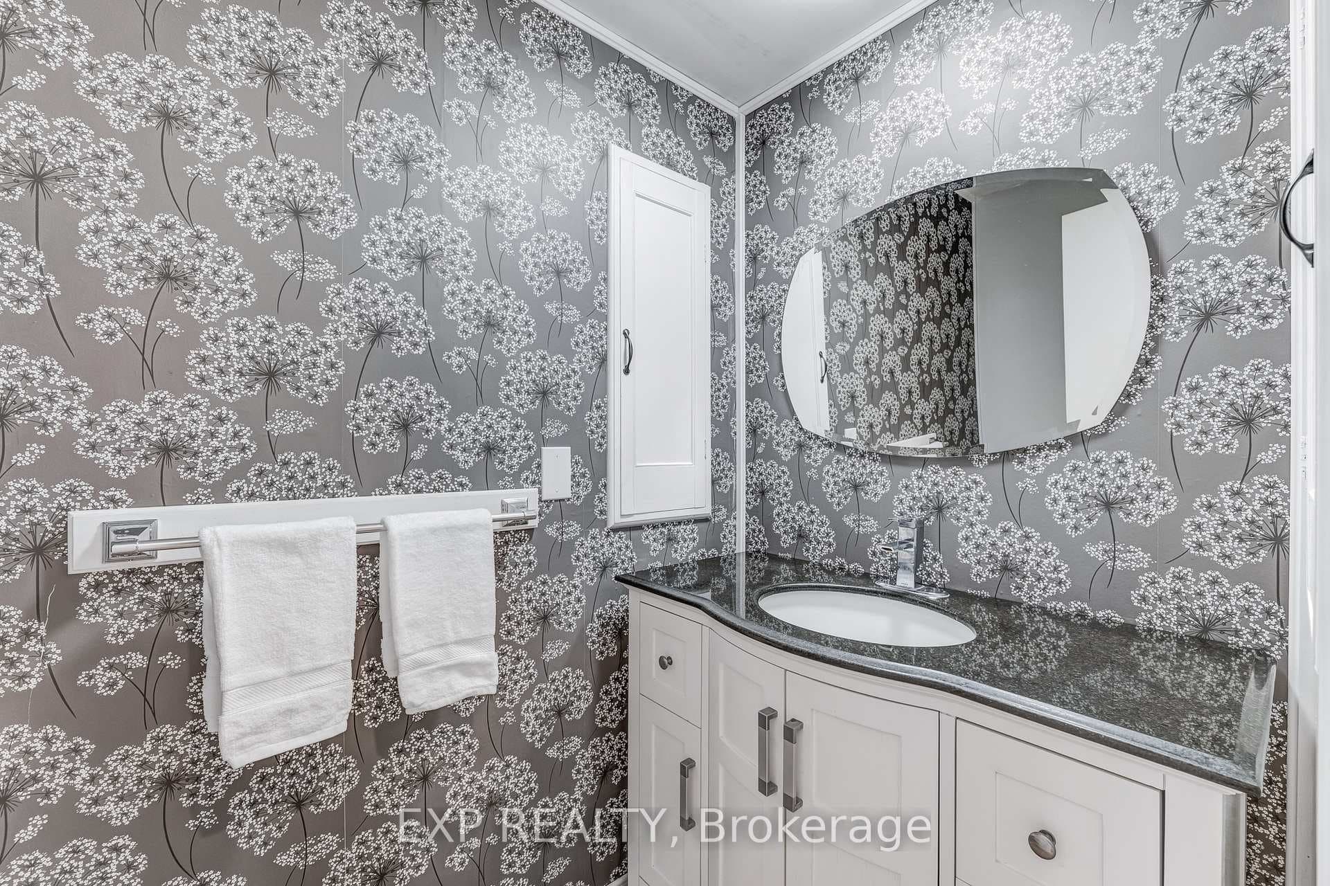 94 Cedar Street photo 19