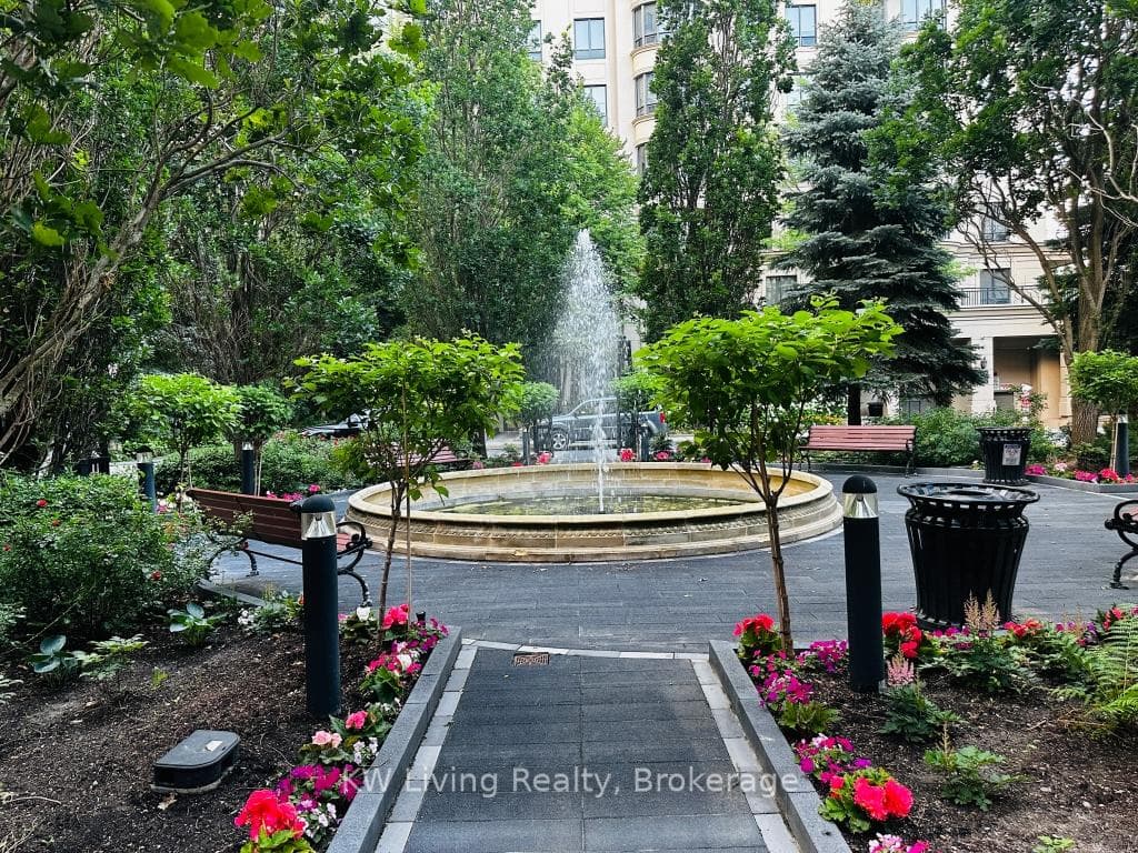 650 Sheppard Avenue Unit PH13 photo 18