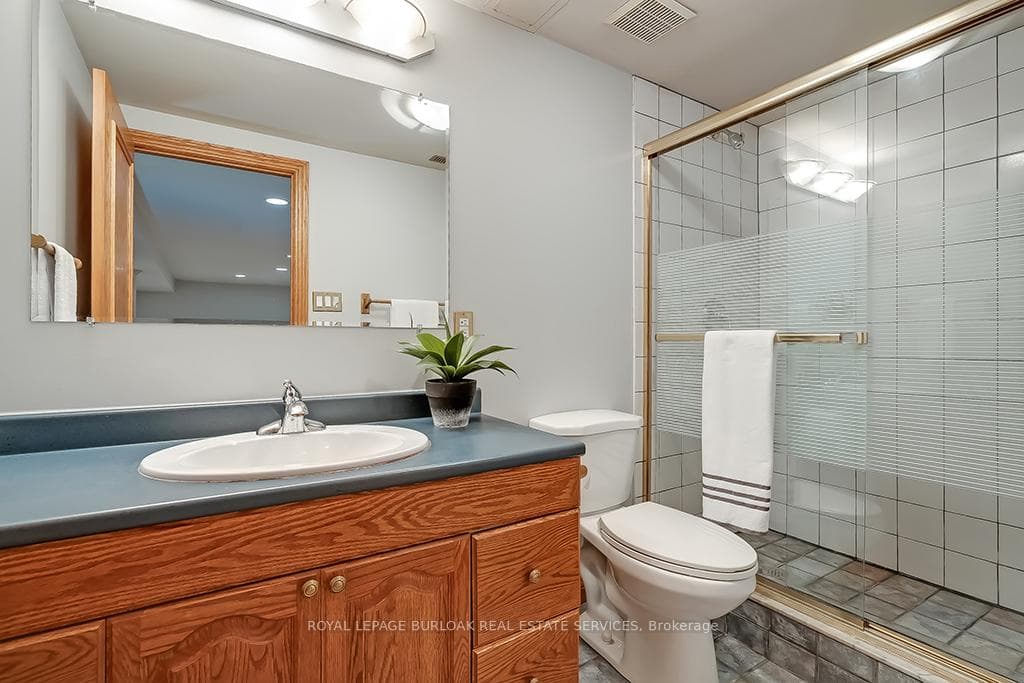 2129 Winding Way photo 35