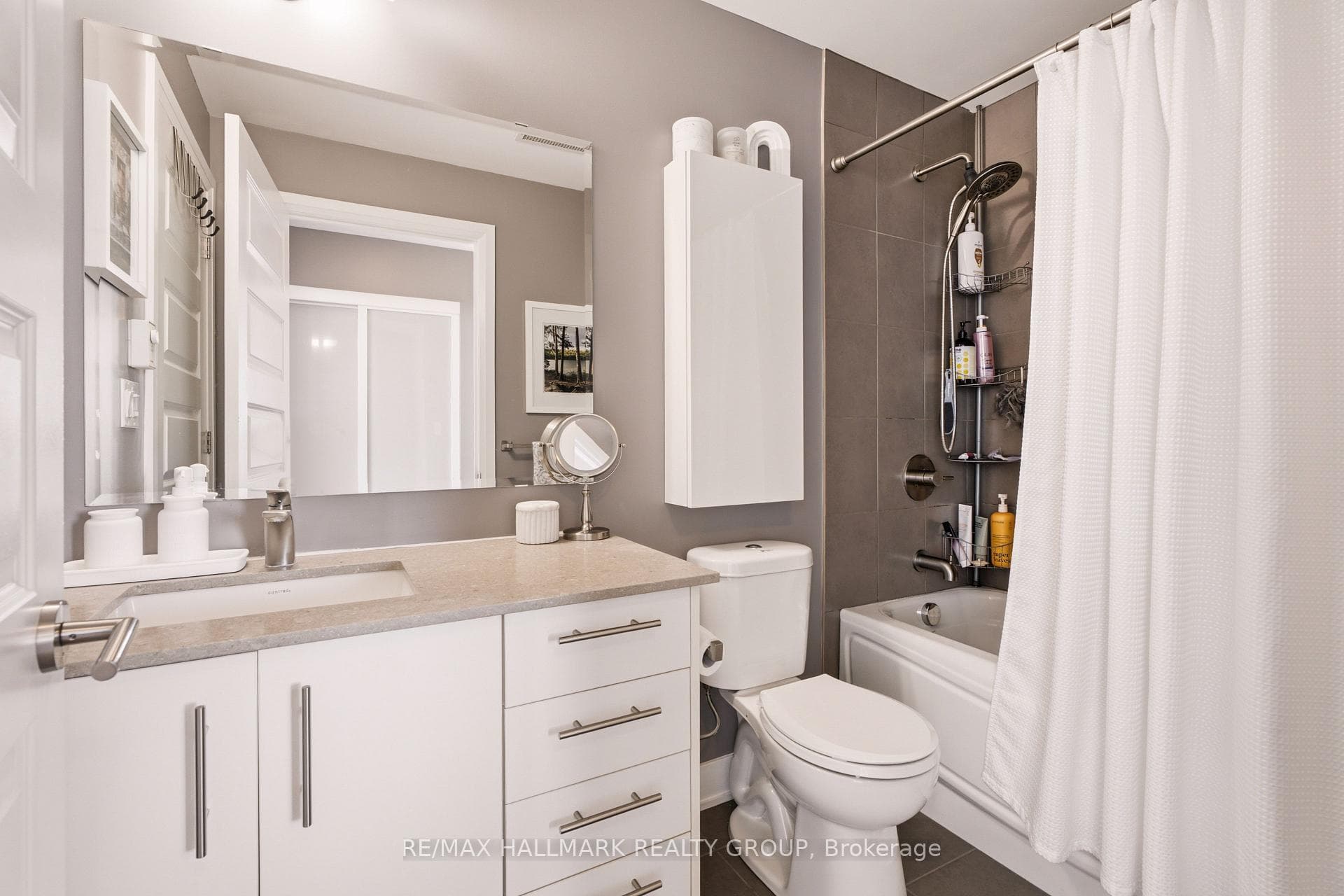 1035 Bank Street Unit 1205 photo 26