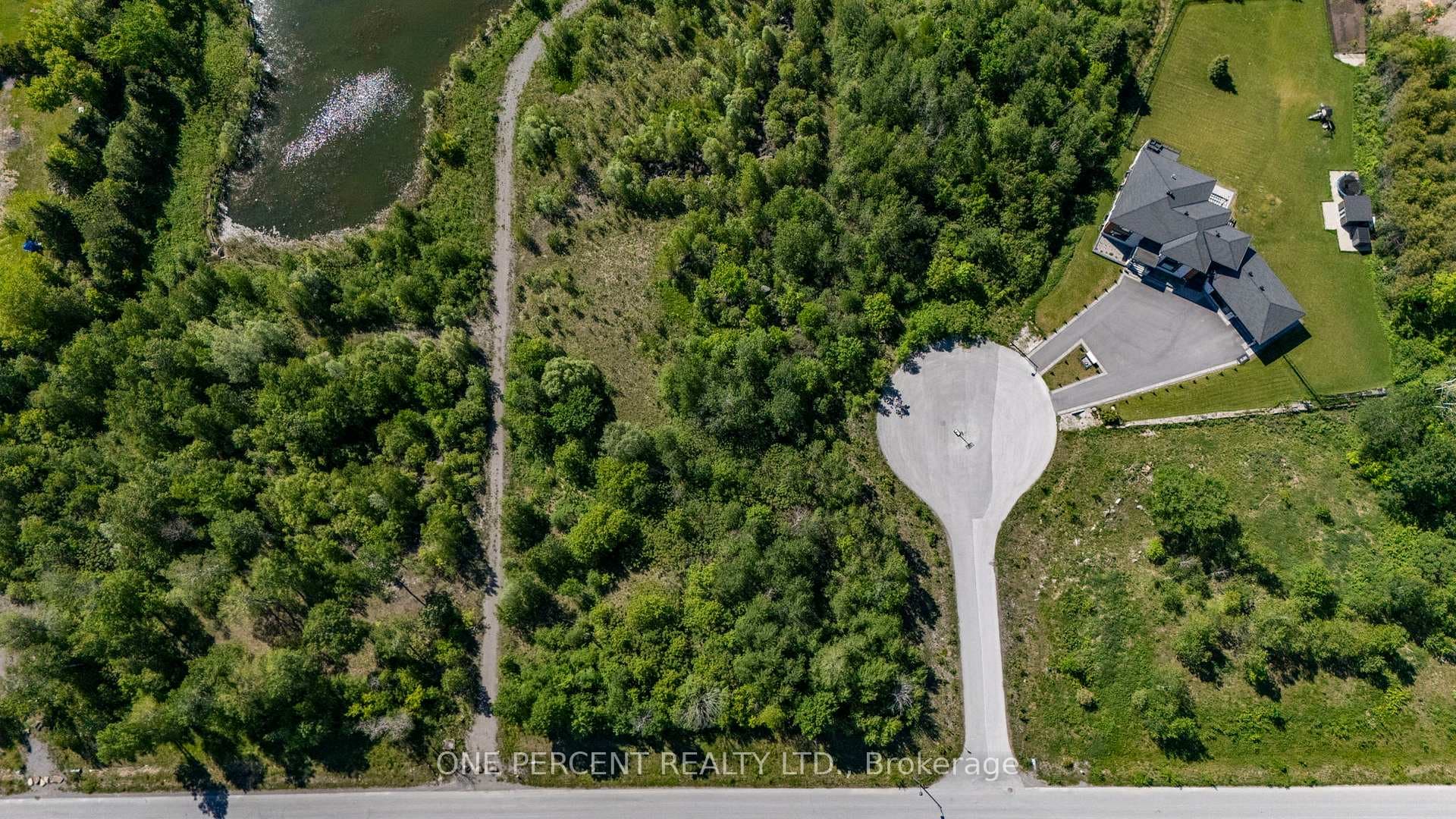 106 Renoir Court photo 2