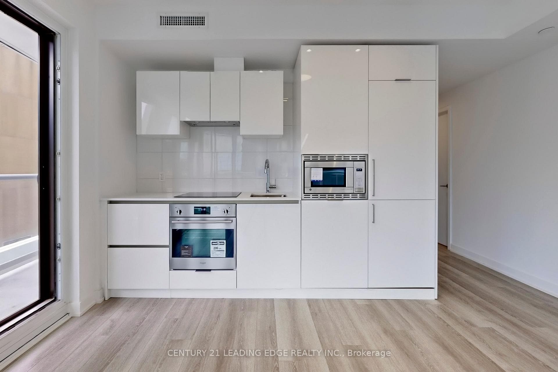 121 St Patrick Street Unit 1711 photo 4