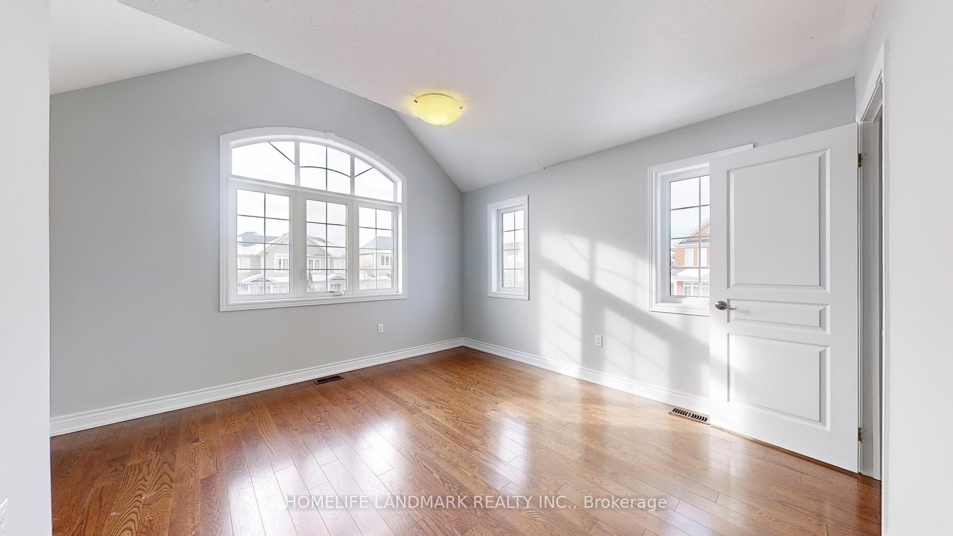 36 Paulgrave Avenue photo 25