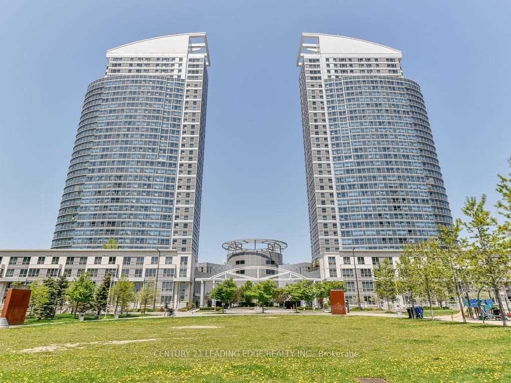 36 Lee Centre Drive Unit 2715 photo 1