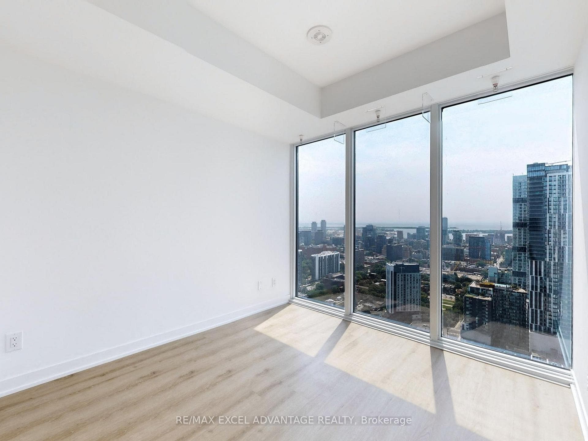 319 Jarvis Street Unit 4116 photo 12
