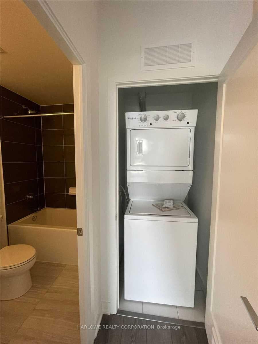 95 Oneida Crescent Unit 306 photo 6