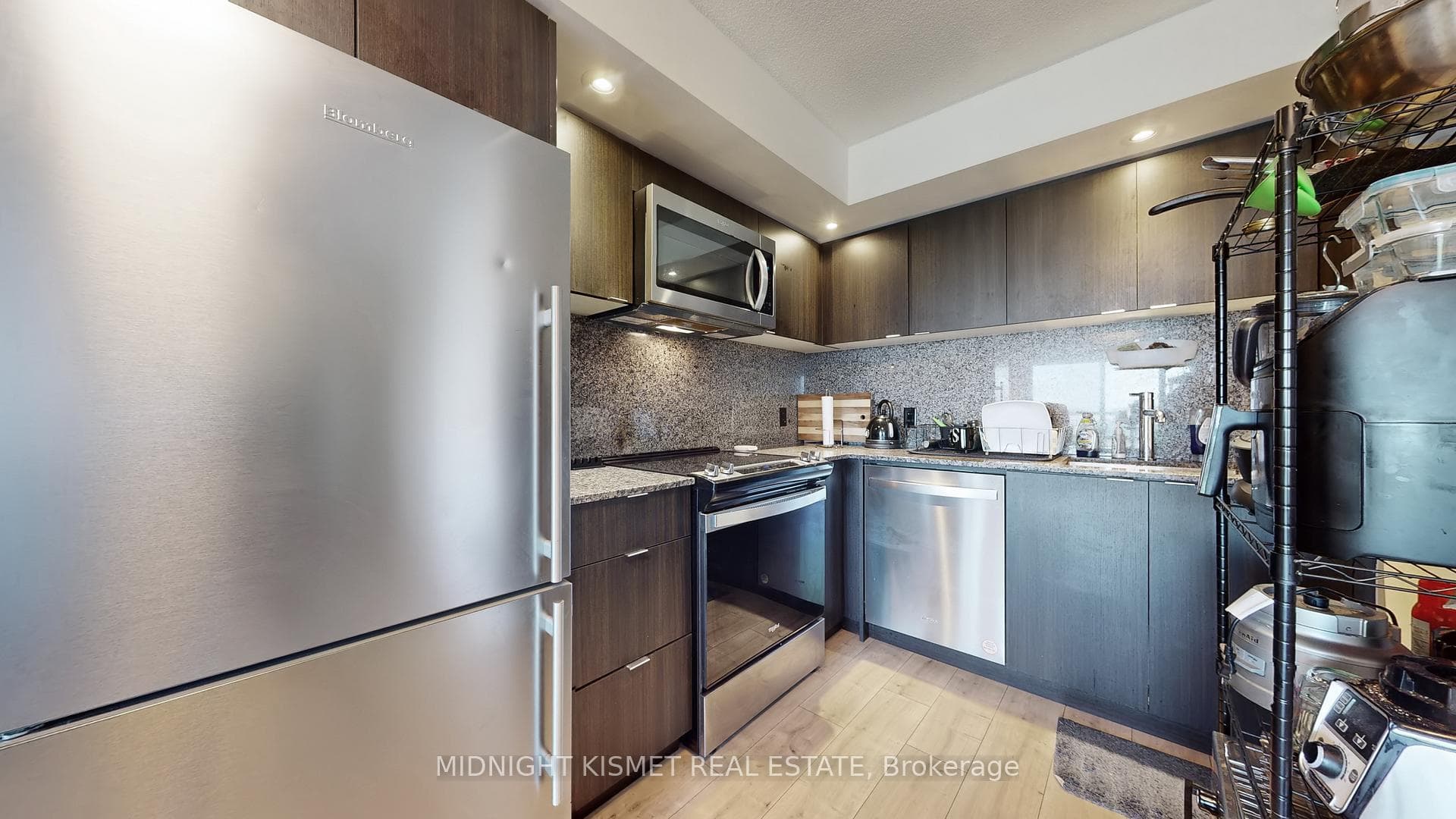 10 Eva Road Unit 1105 photo 8