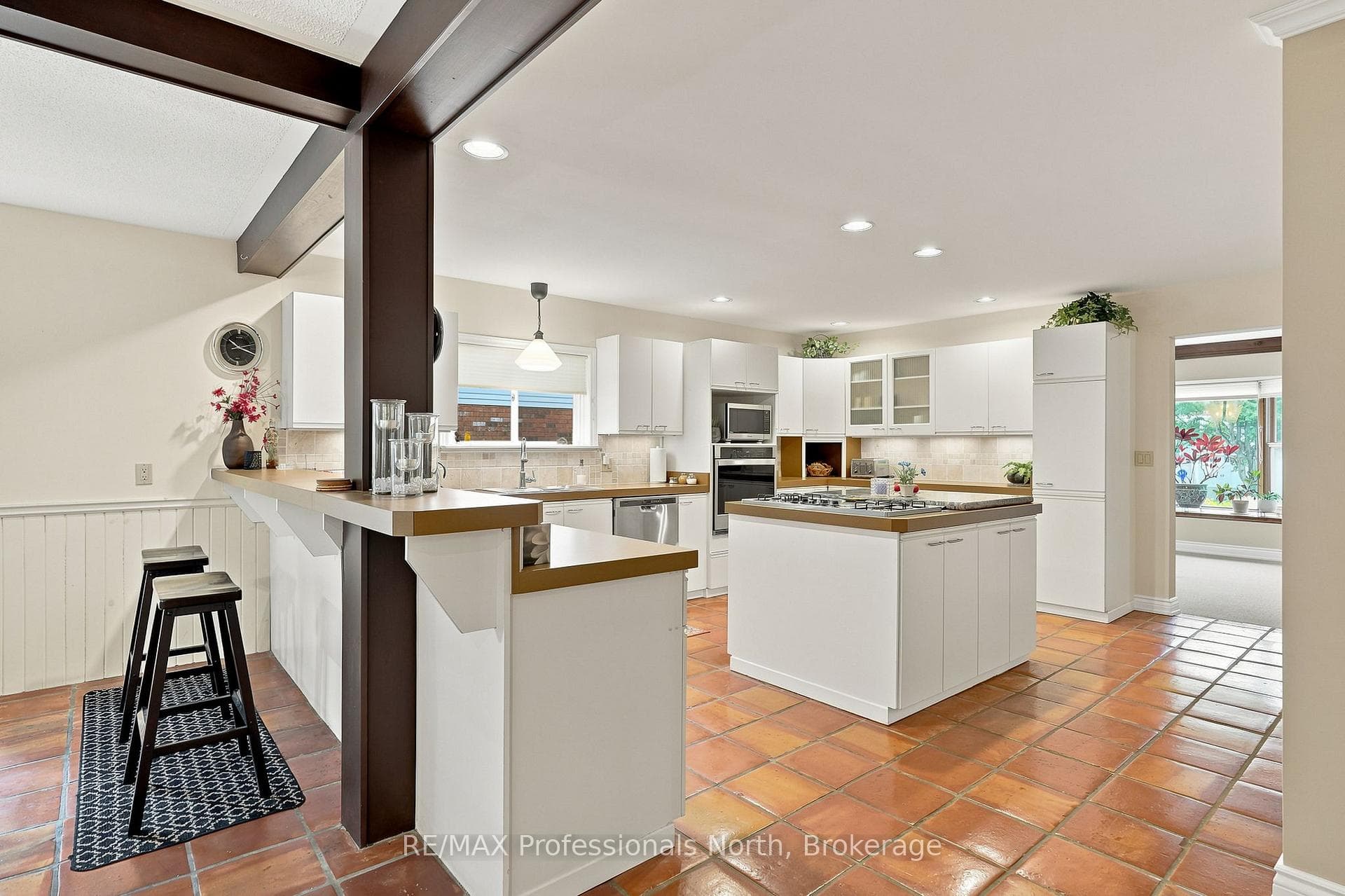 8 PALMER Court photo 23