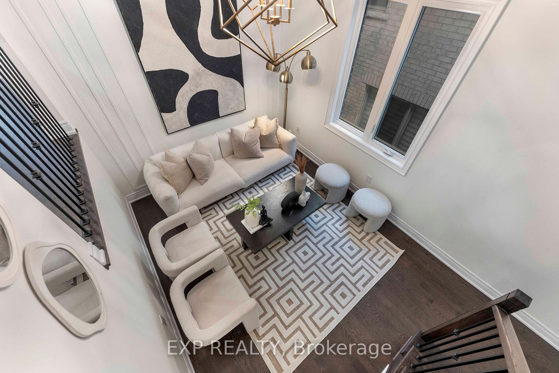 429 Parent Place photo 14