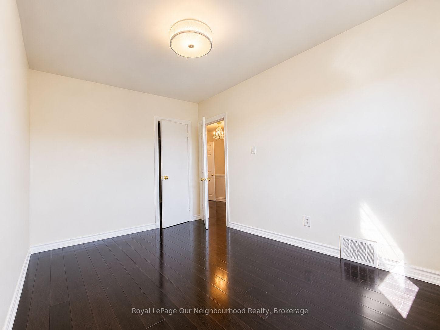 728 Weston Road photo 10