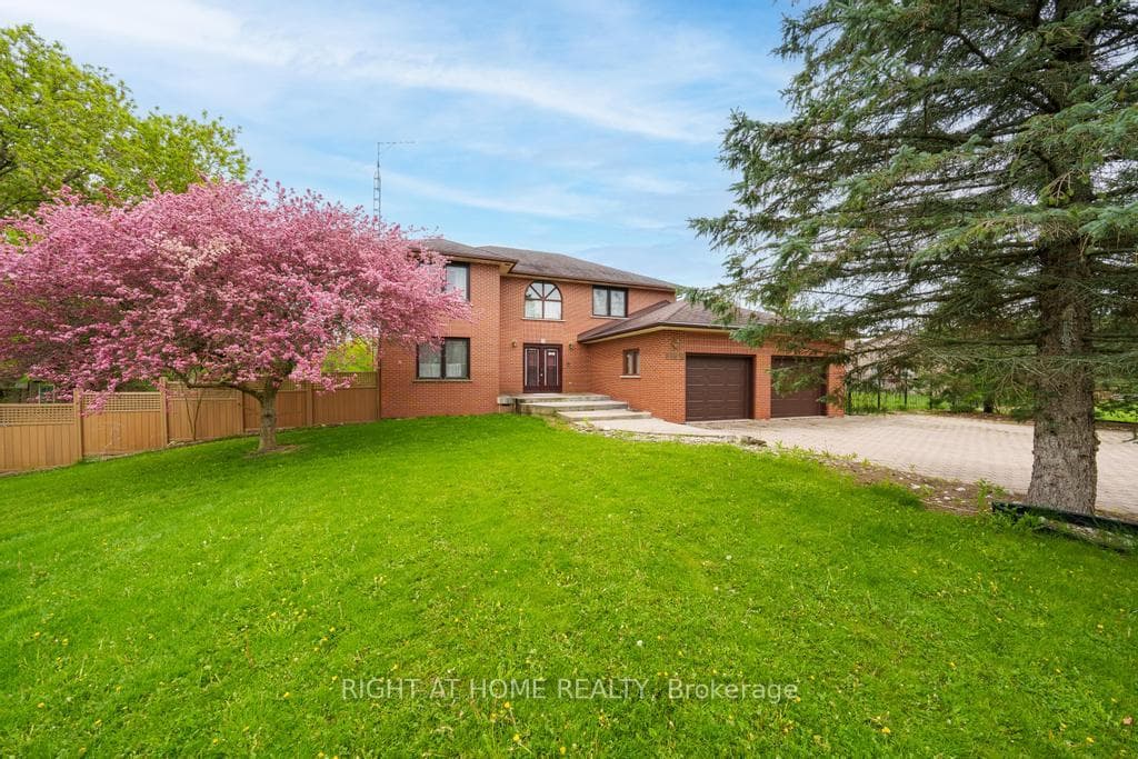 1055 Golf Club Road photo 2