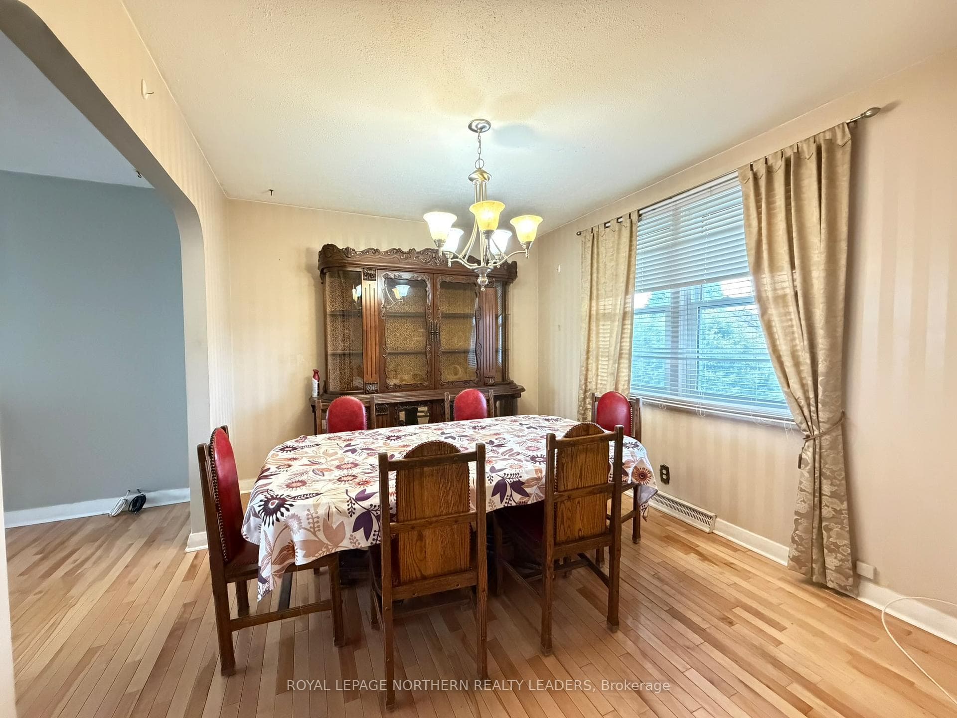 424 Maple Street photo 11