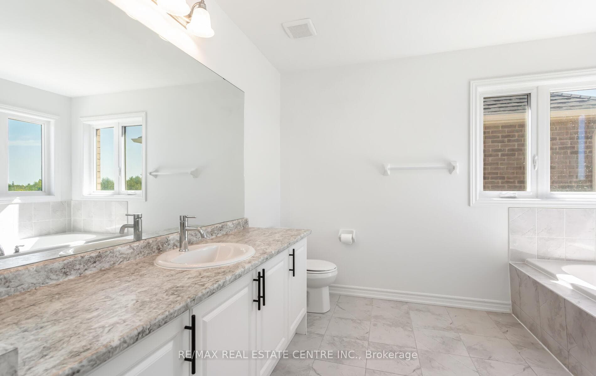 38 Aitchison Avenue photo 22