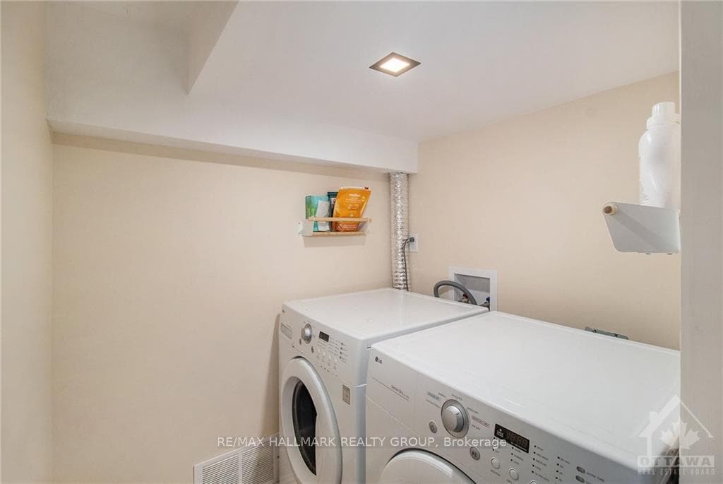 99 DAGMAR Avenue photo 20
