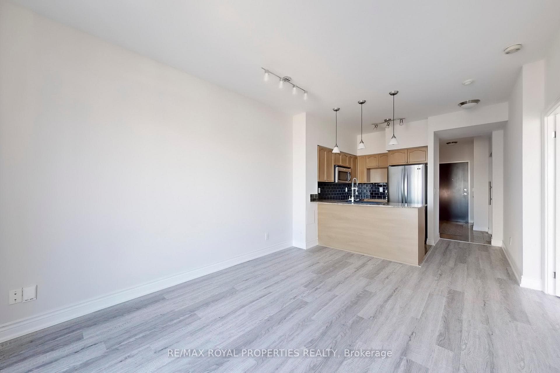 18 Yonge Street Unit 3805 photo 9