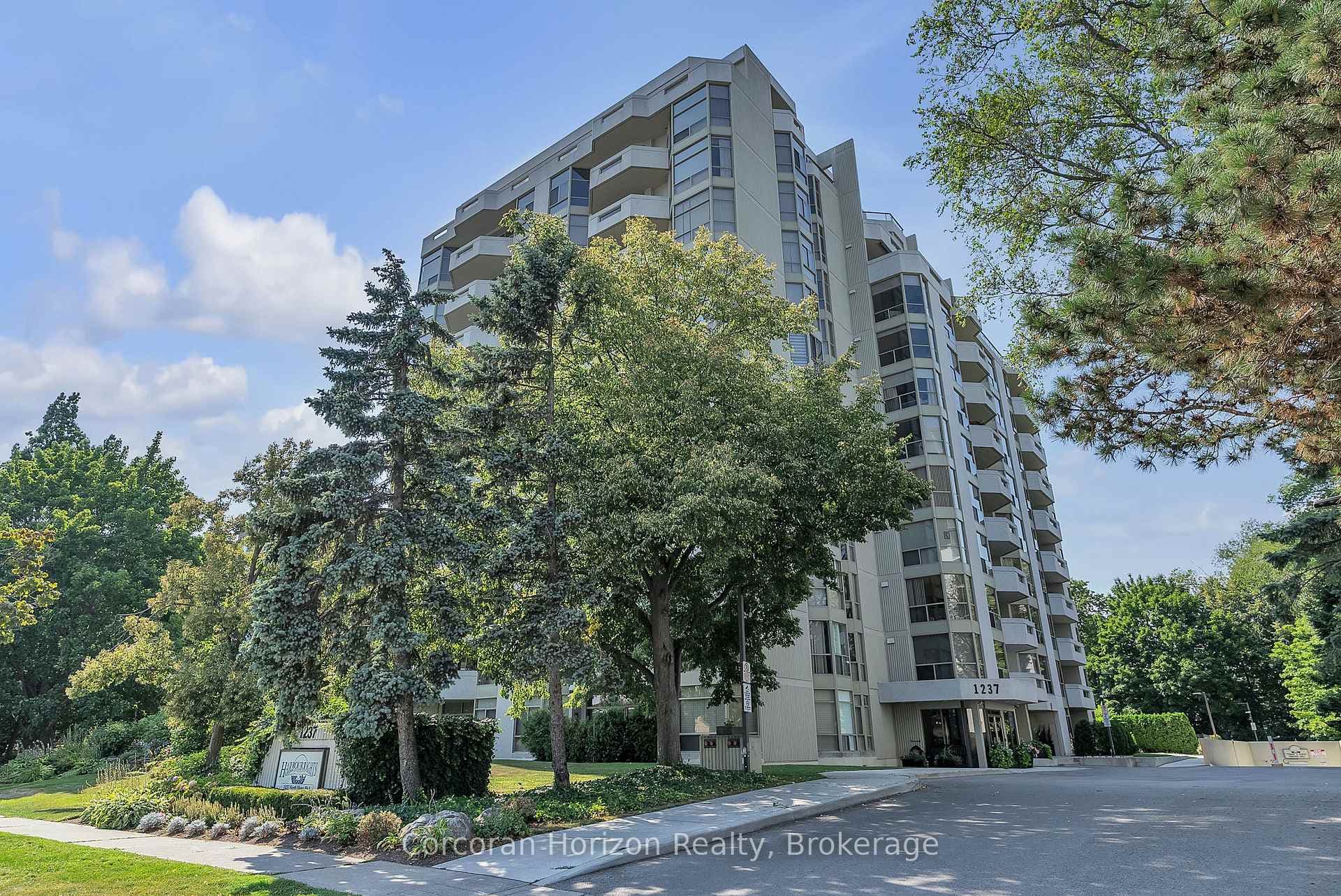 1237 North Shore Boulevard Unit 1201 photo 2