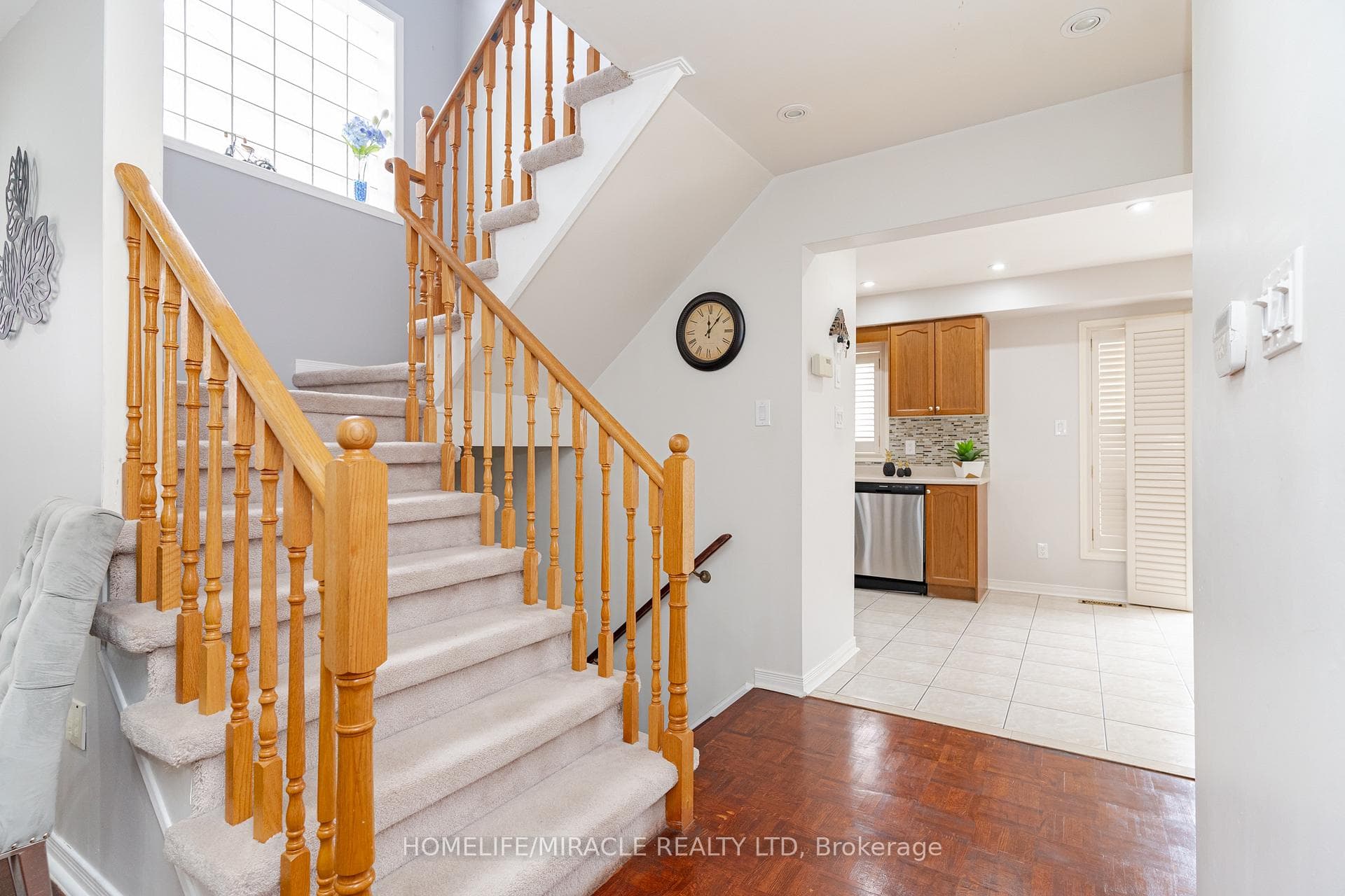 81 Starhill Crescent photo 13
