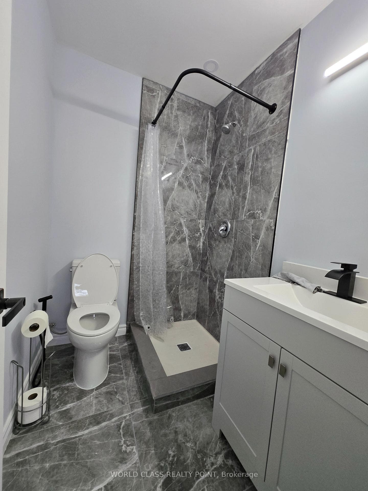 119 Zaph Ave (Garden Suite) Avenue photo 7