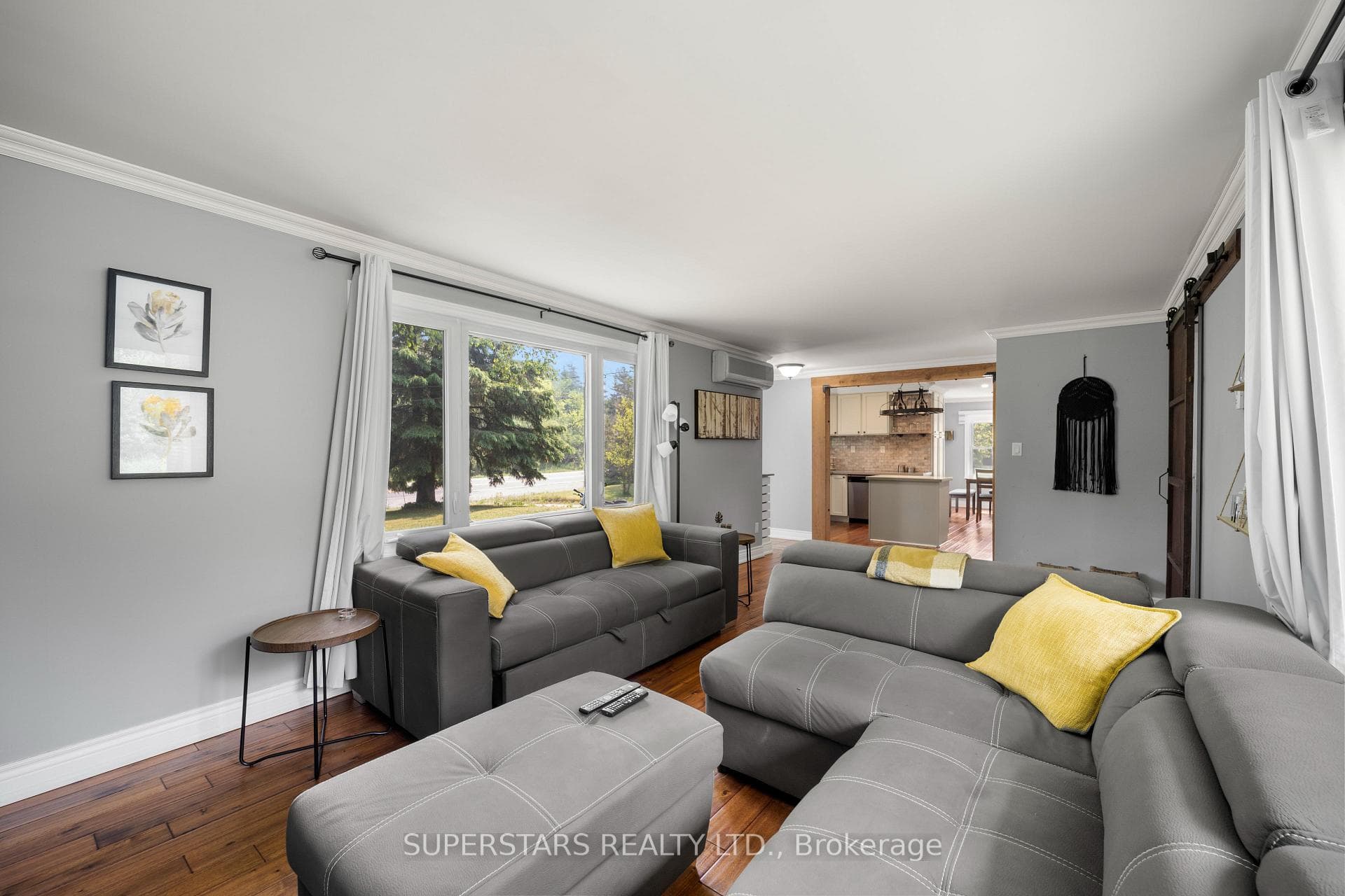 12200 Simcoe Street photo 8