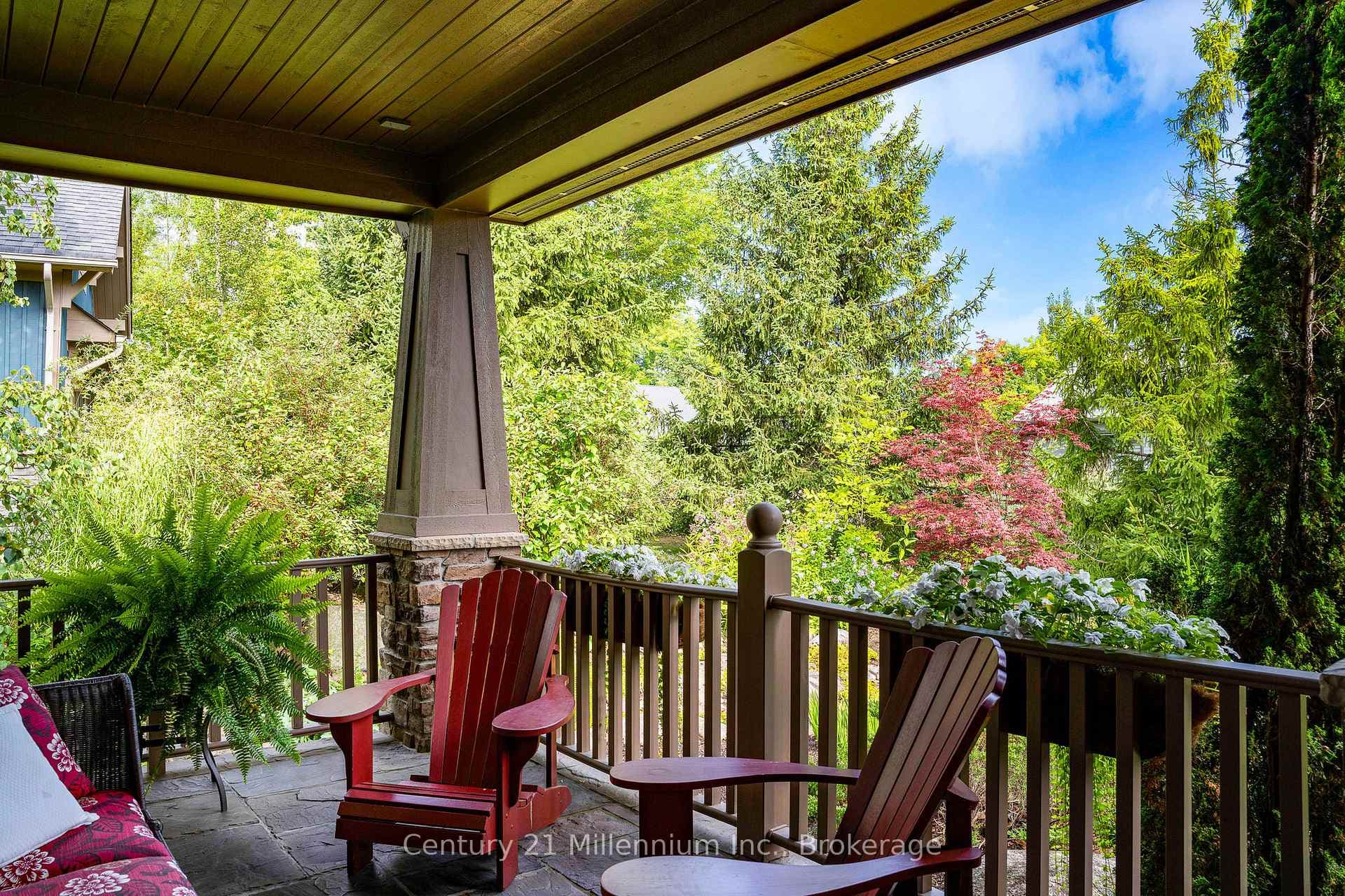 120 RANKINS Crescent photo 2