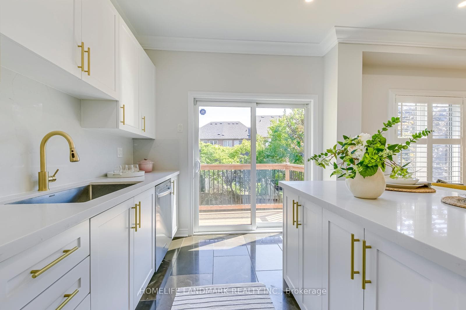 416 Spring Blossom Crescent photo 9