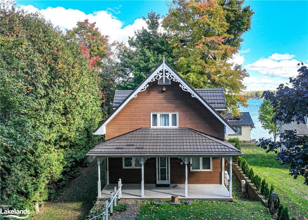 471 VICTORIA CRESCENT N/A photo 1