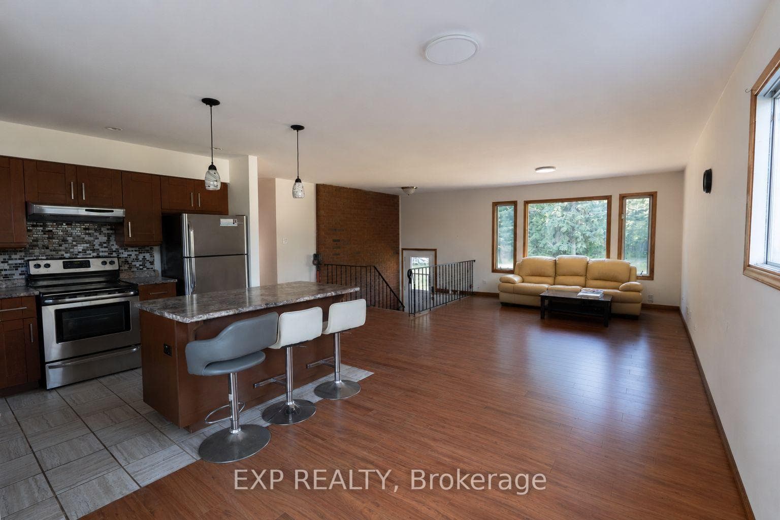2670 SPARROW LAKE Road photo 14
