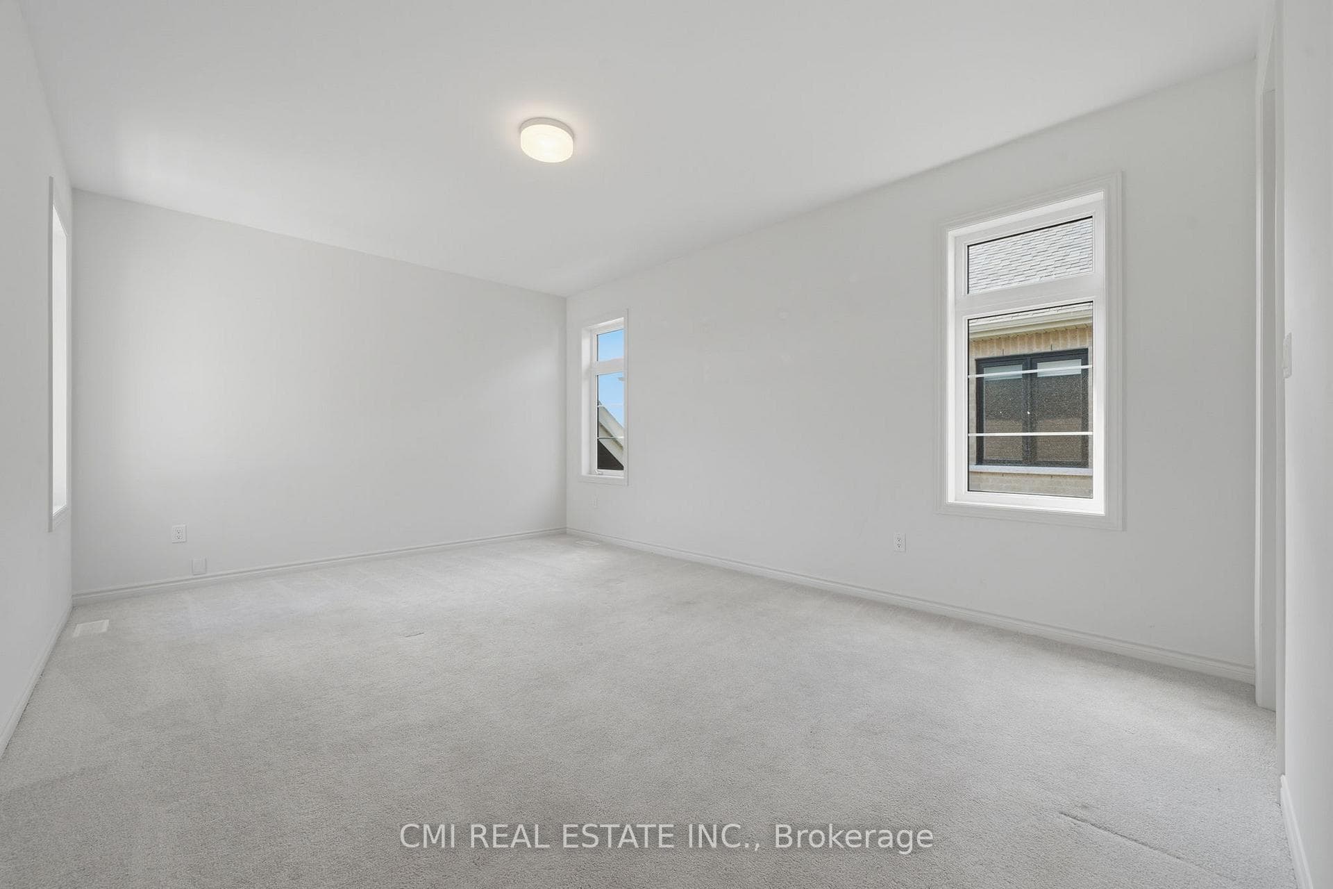 25 Bellflower Crescent photo 35