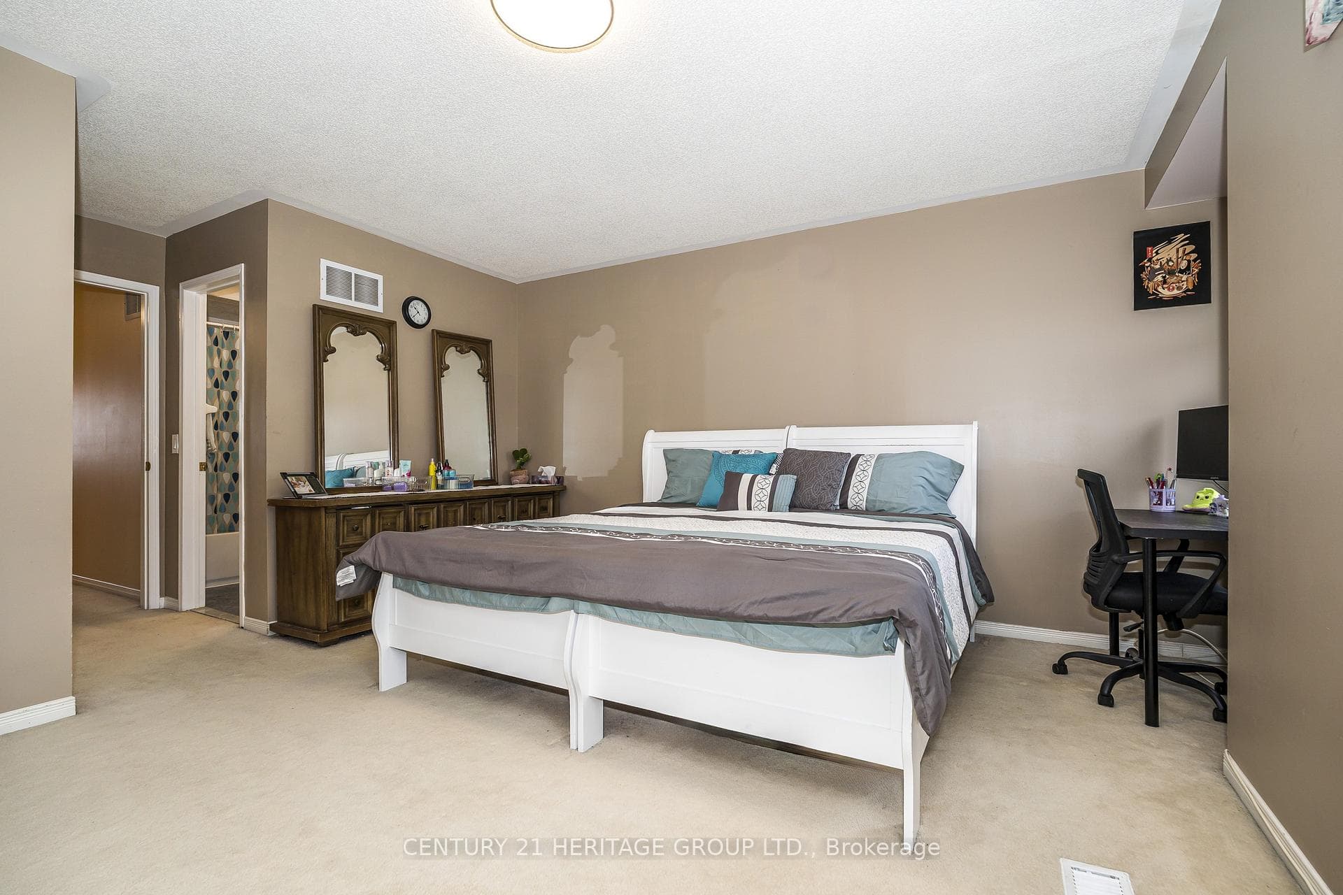 164 Jenkinson Way photo 28