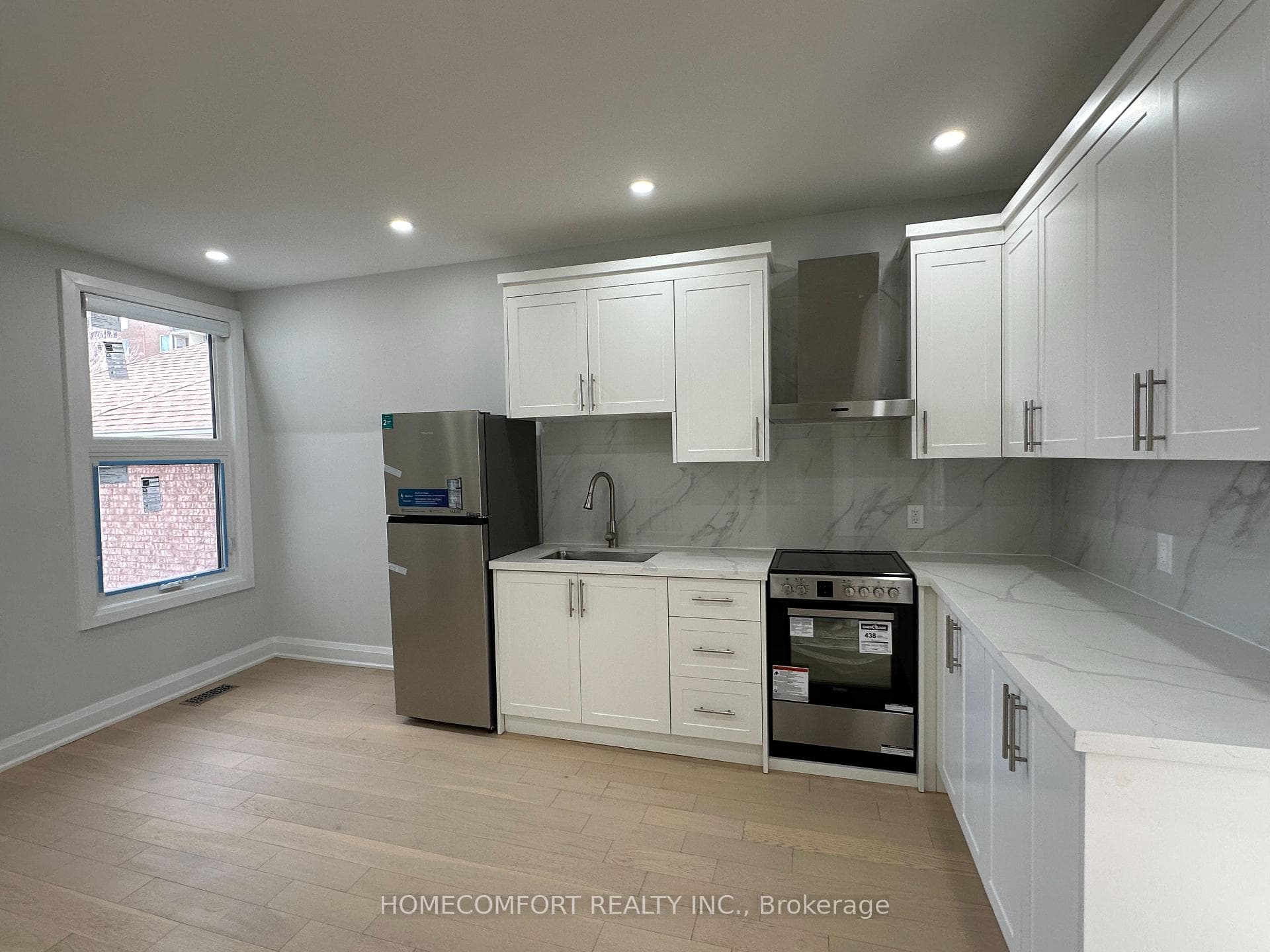 211 Osler Street Unit Upper photo 6