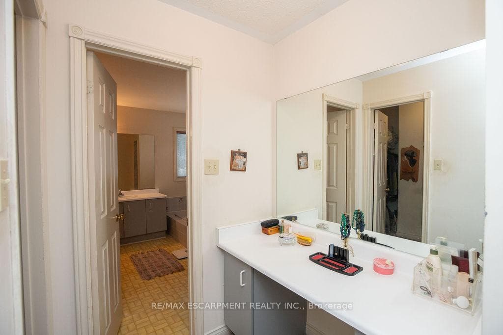2032 Grand Boulevard photo 22