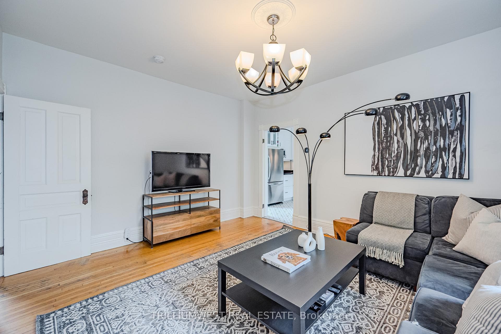 111 Nottingham Street photo 10