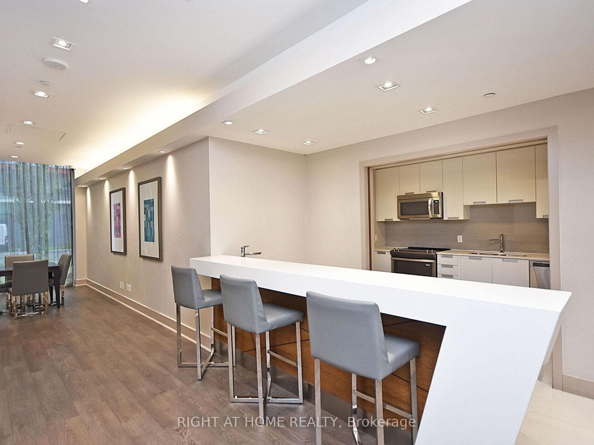 55 Eglinton Avenue Unit 1301 photo 46