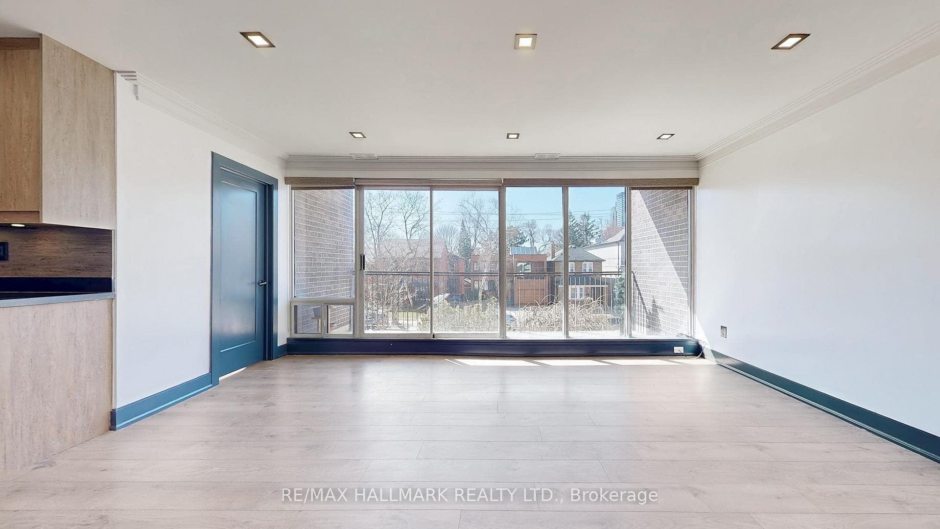 166 Sherwood Avenue Unit 4 photo 6