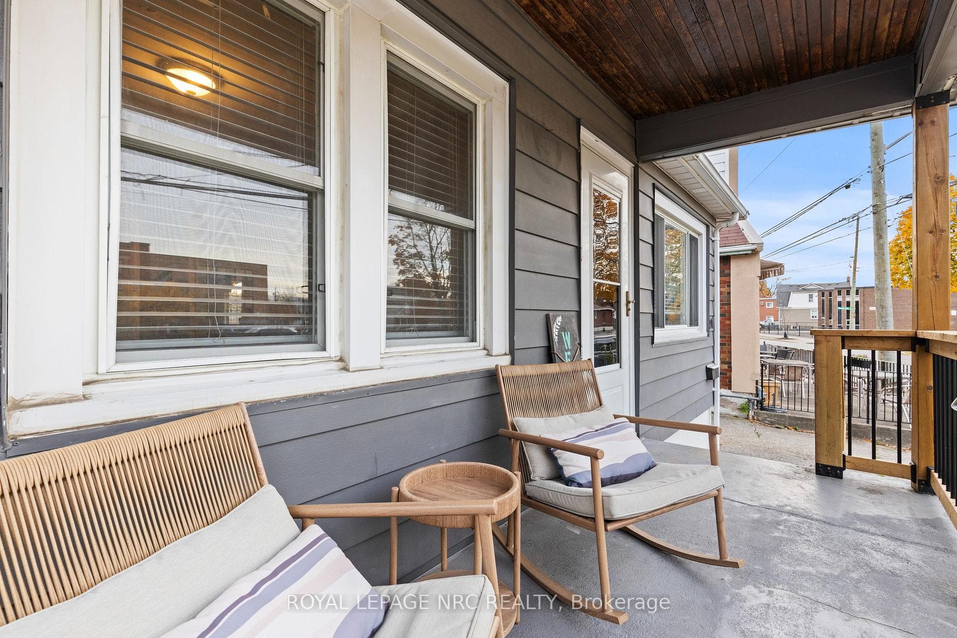 90 Facer Street photo 4