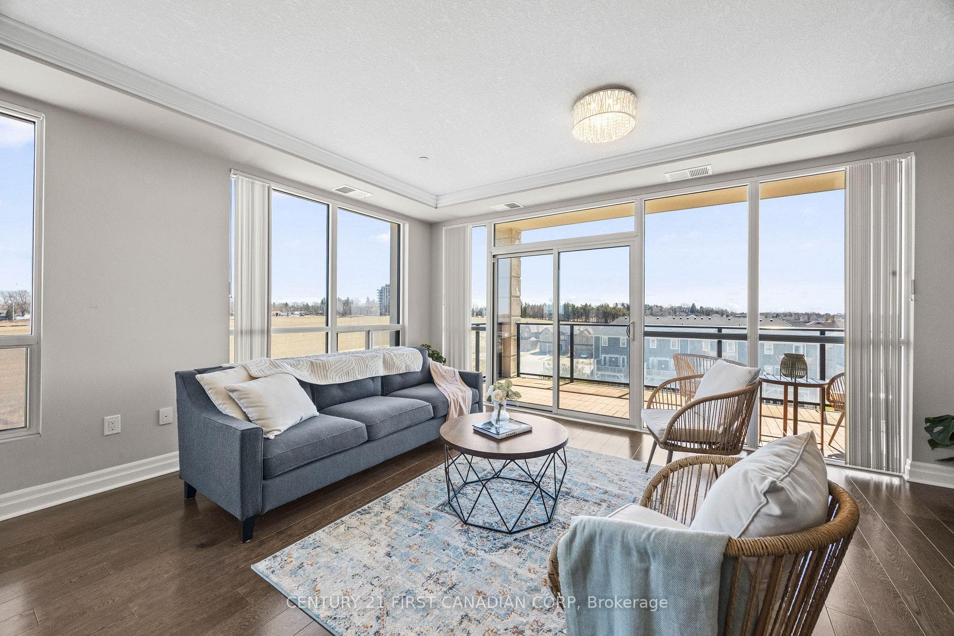 240 Village Walk Boulevard photo 20