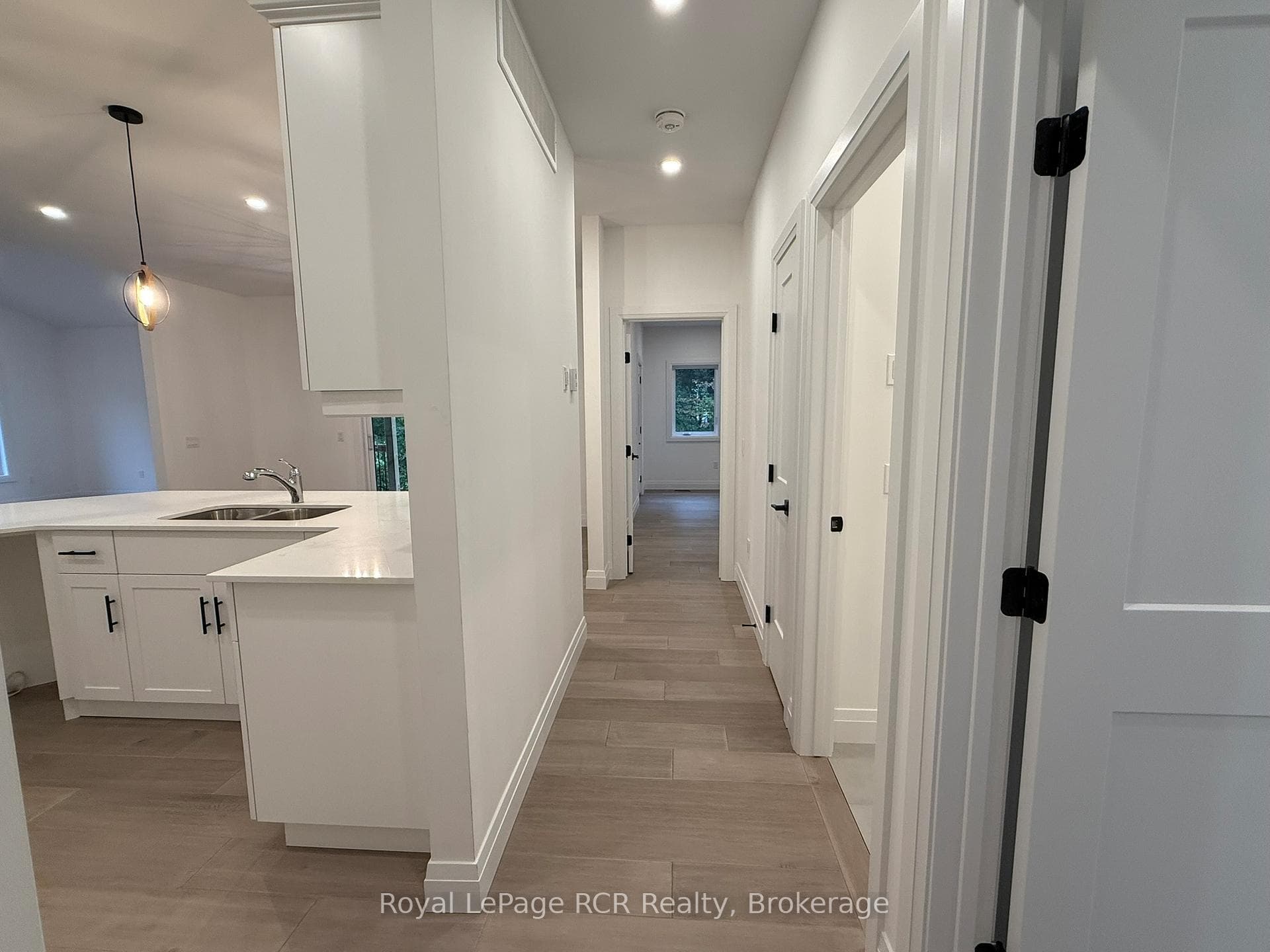 170 Elgin Street photo 31