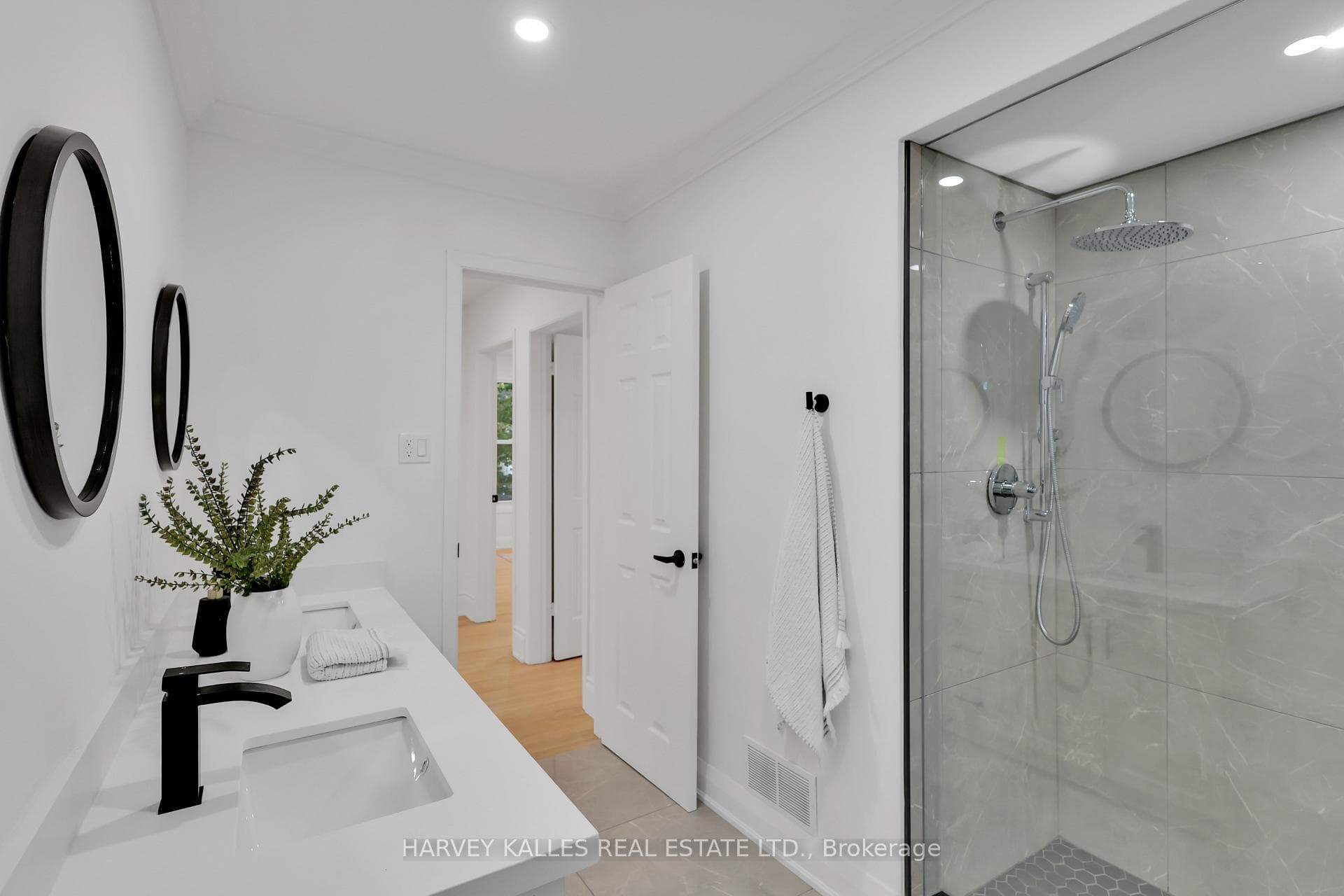 40 Rondeau Drive photo 38
