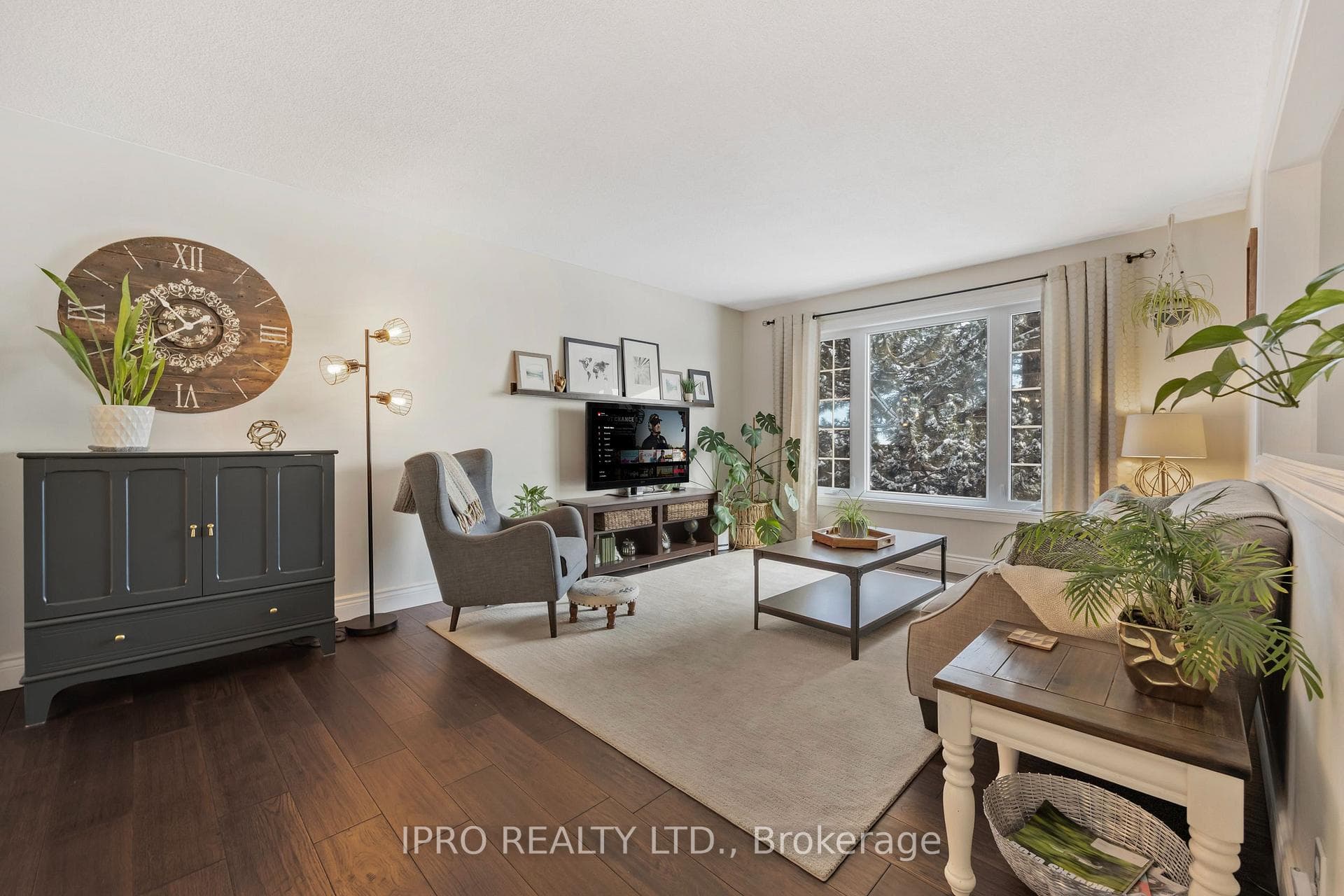 188 Melbourne Drive photo 12