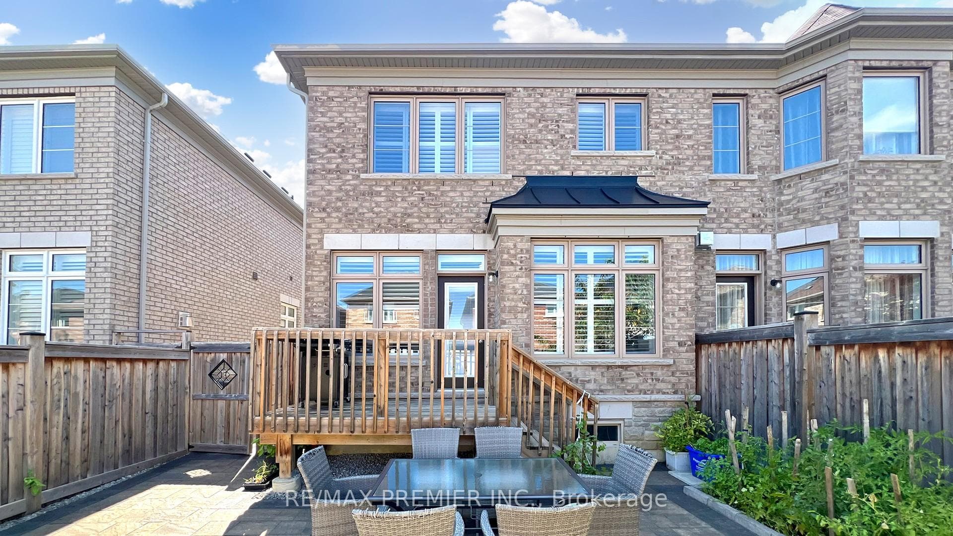 65 Vedette Way photo 34