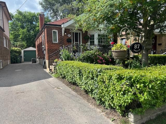 87 Hollis Avenue photo 31