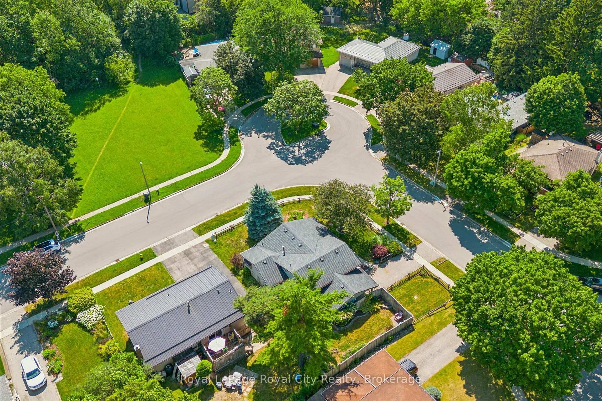 85 Sleeman Avenue photo 32