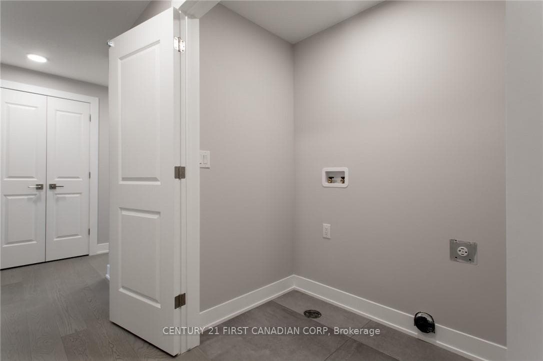 297 WHITING Street Unit 16 photo 24