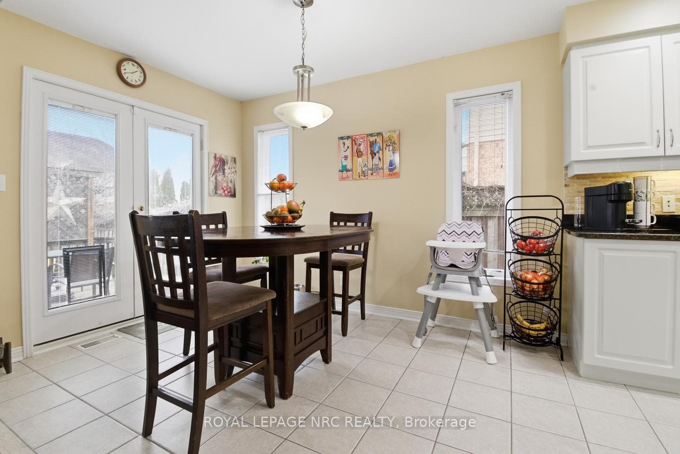 65 MCCAFFERY Crescent photo 19