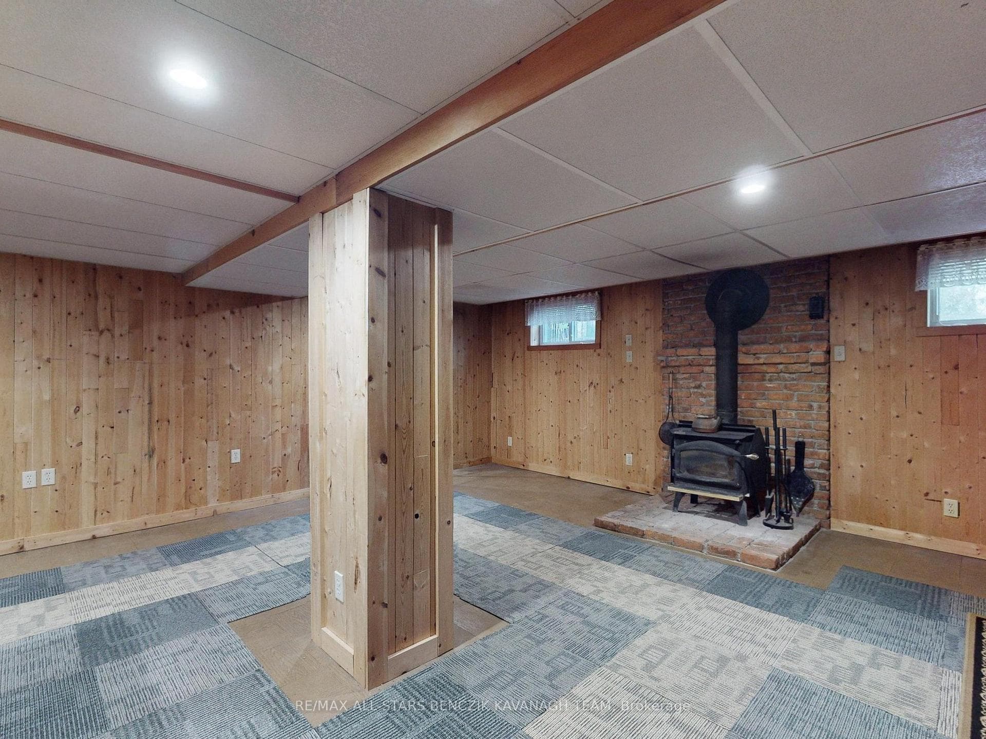 110 Robinson Street photo 25