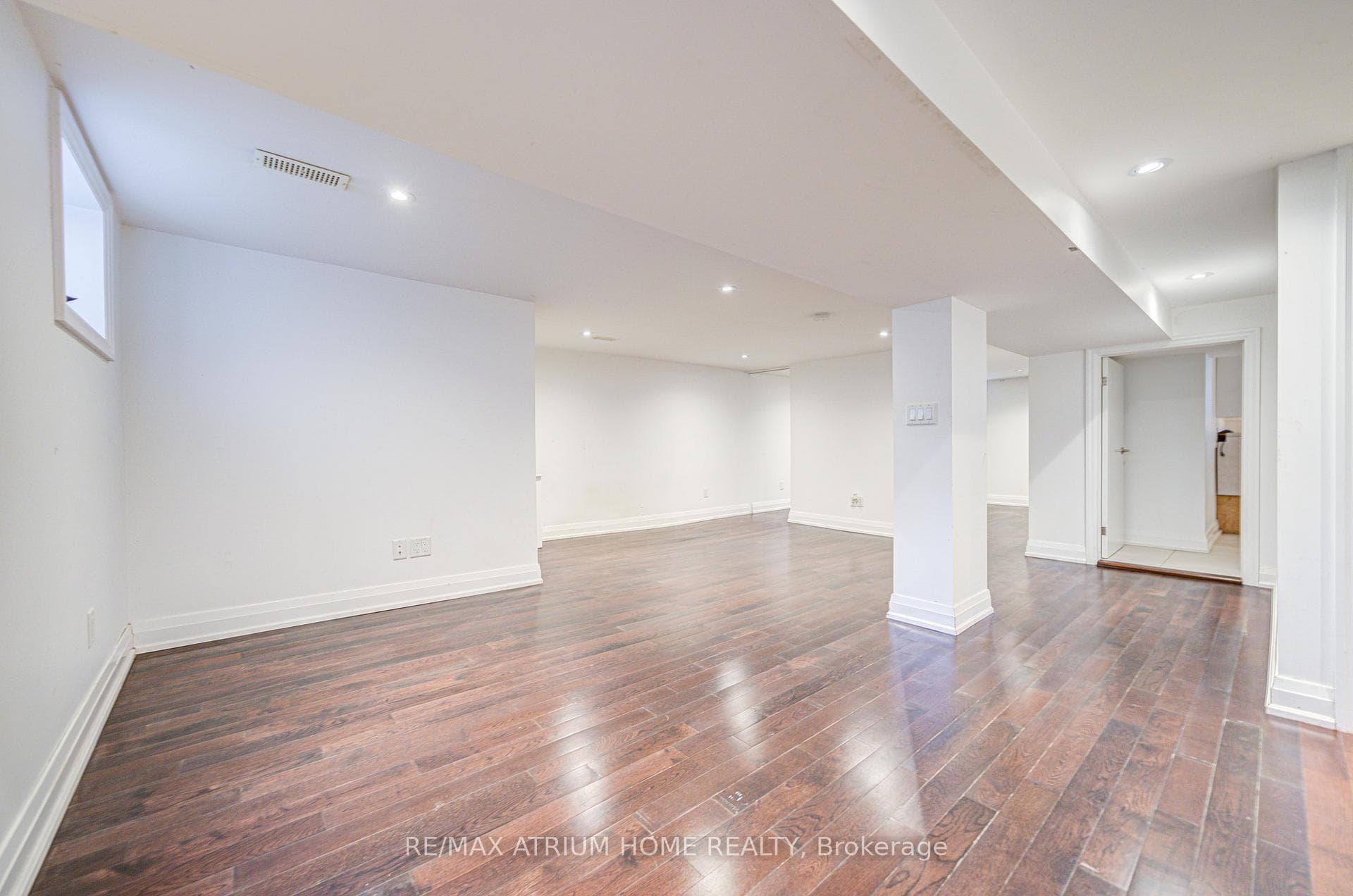 45 Woodward Avenue photo 21