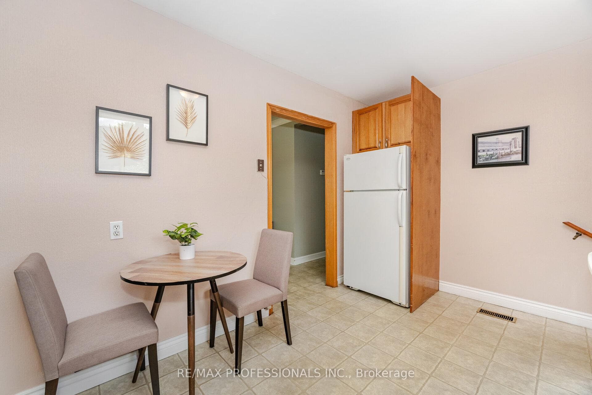 23 Cotman Crescent photo 13